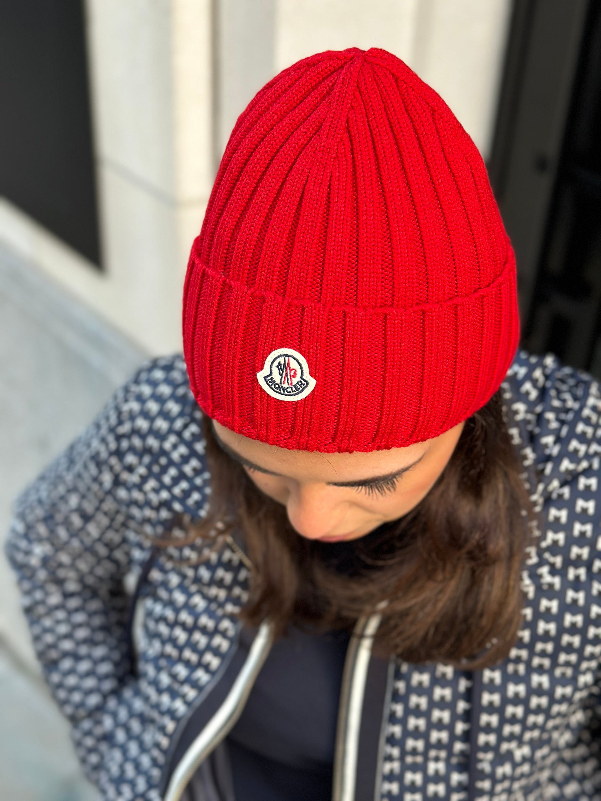 Moncler beanie red on sale